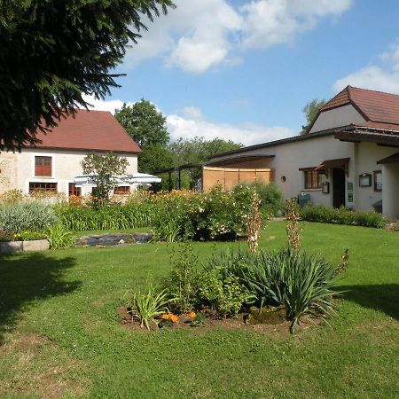 Tente Familiale Au Camping Hautoreille Bannes  Ngoại thất bức ảnh