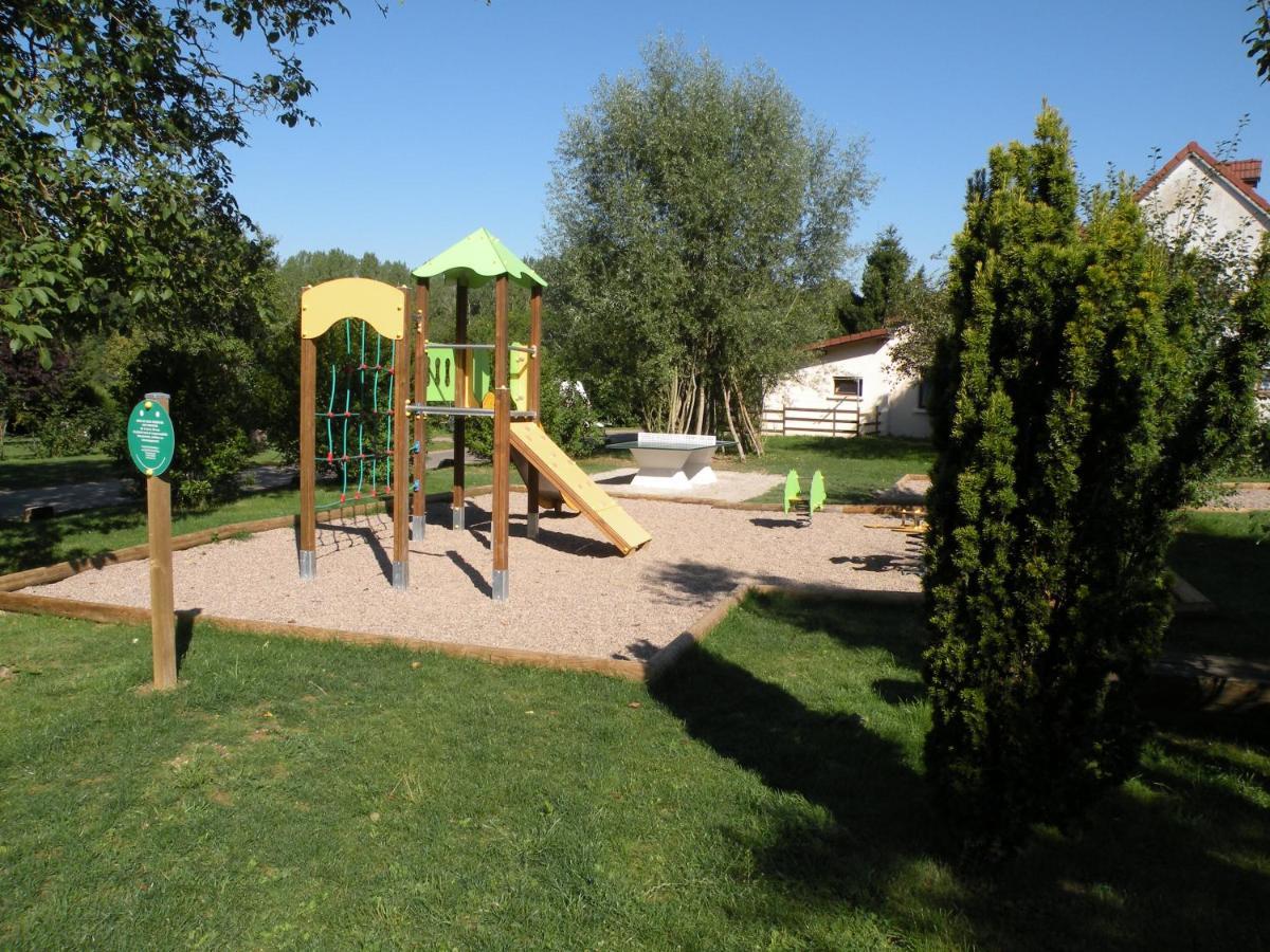 Tente Familiale Au Camping Hautoreille Bannes  Ngoại thất bức ảnh